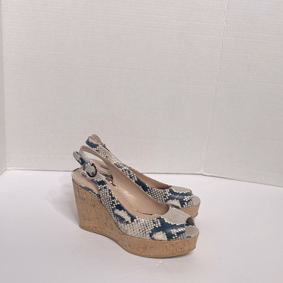 STUART WEITZMAN JEAN SNAKE EMBOSSED LEATHER SLINGBACK WEDGE SANDAL SIZE 6.5 - Picture 6 of 8